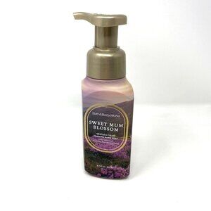 Bath & Body Works Sweet Mum Blossom Gentle & Clean Foaming Hand Soap